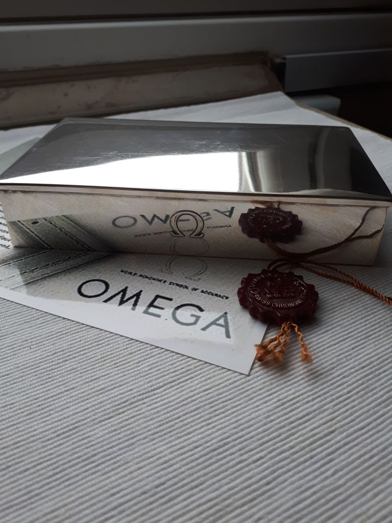 Omega-Centenary ezüstdoboz