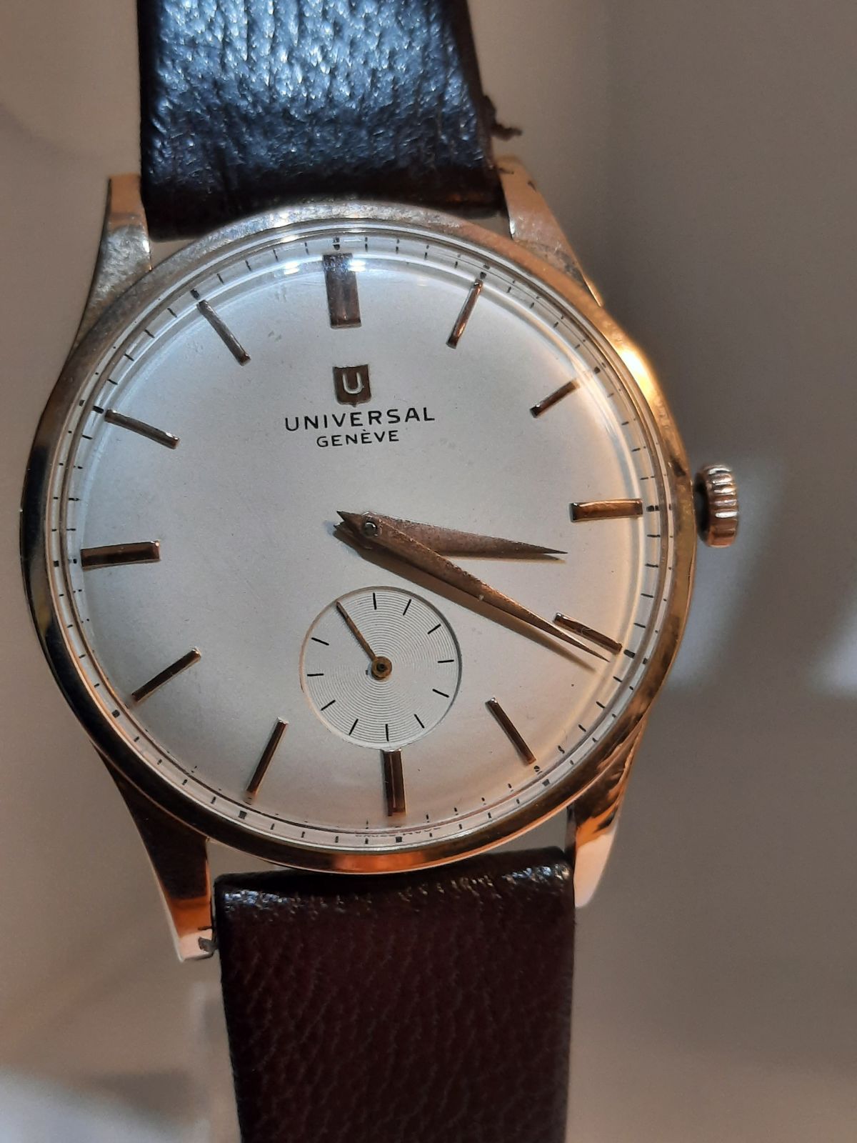 Universal Geneve-112306-1 cal1200-1956-18k