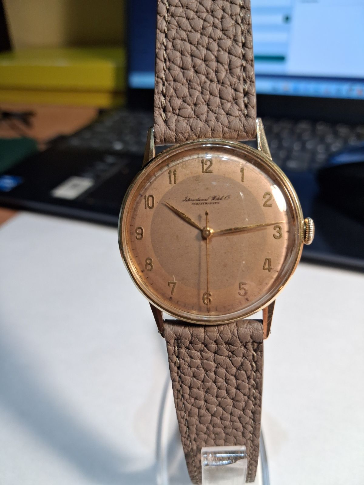 IWC-Salmon dial-cal C61-1941-14k gold