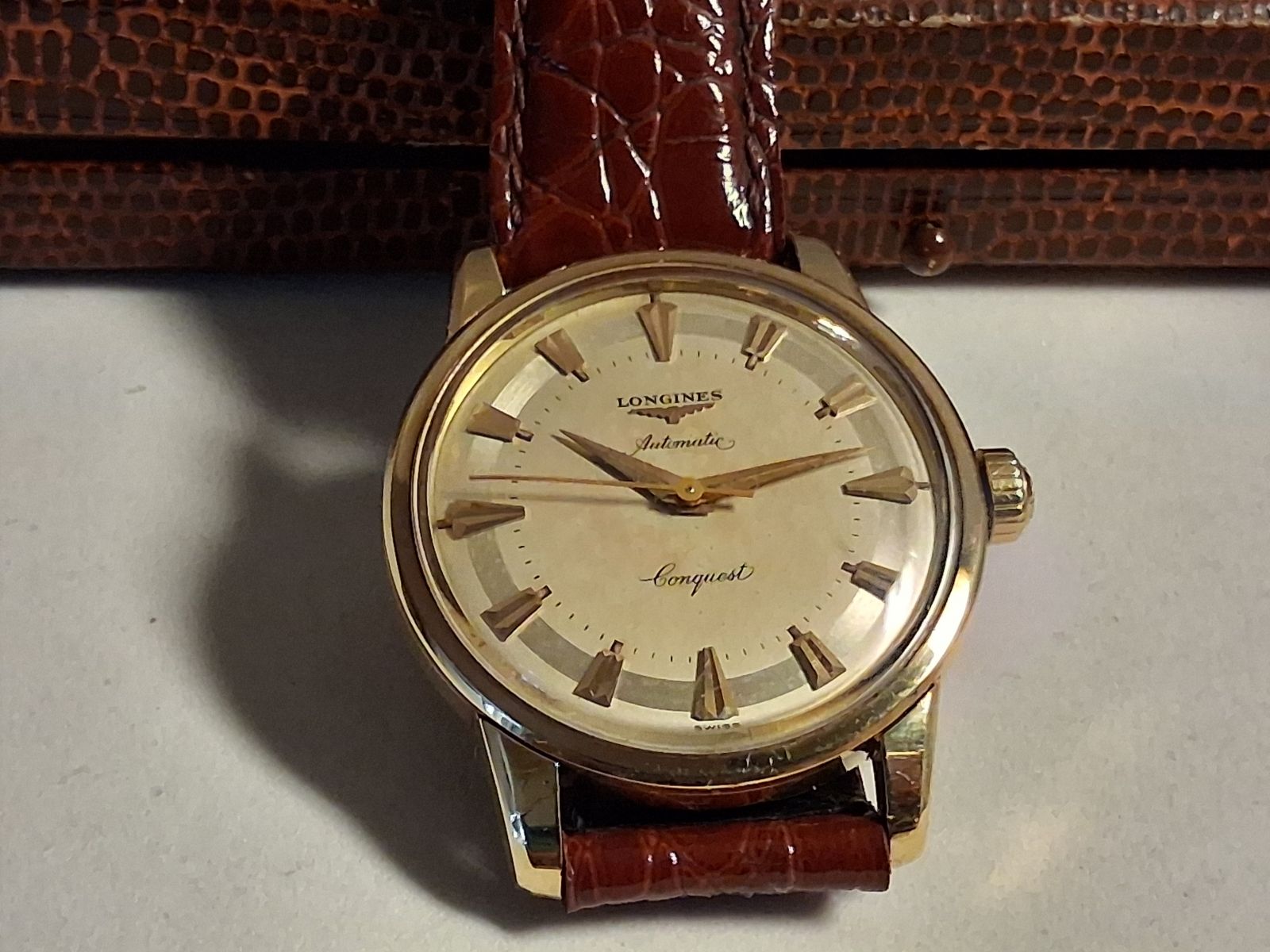 Longines-Conquest-9001-cal 19AS-1956-18k